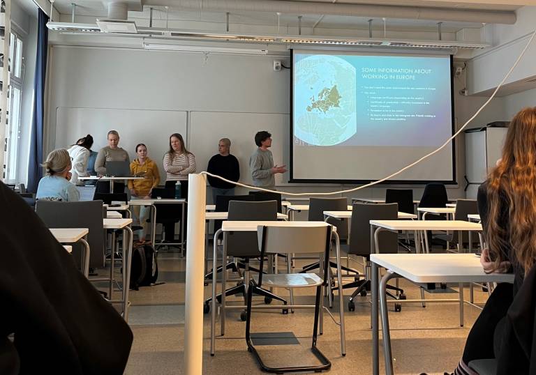 Presentation of the lectures.