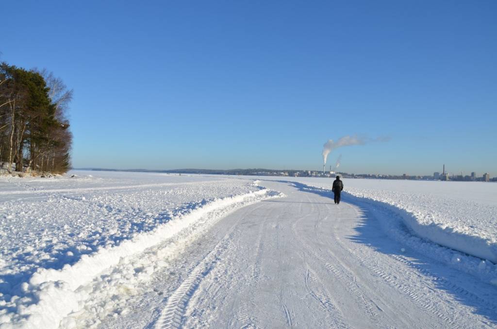 Talvinen maisemakuva Lentävänniemestä