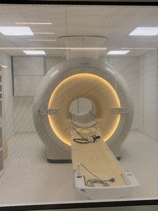 Magneettikuvauslaite