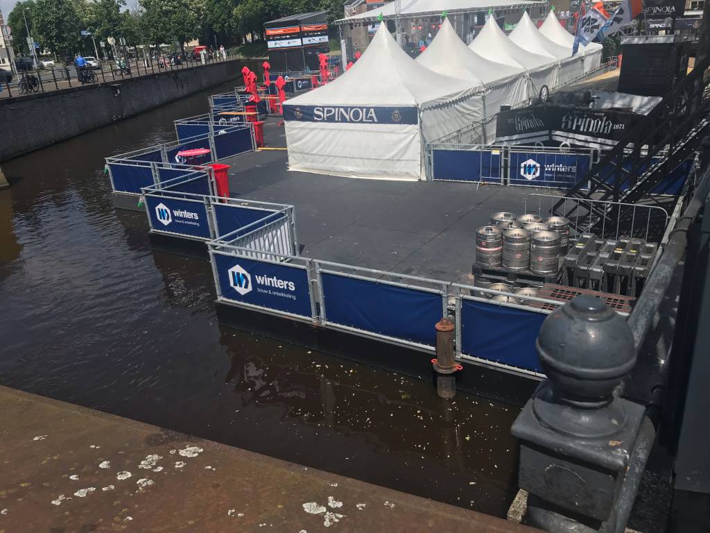 A jazz club built on water in the canal.