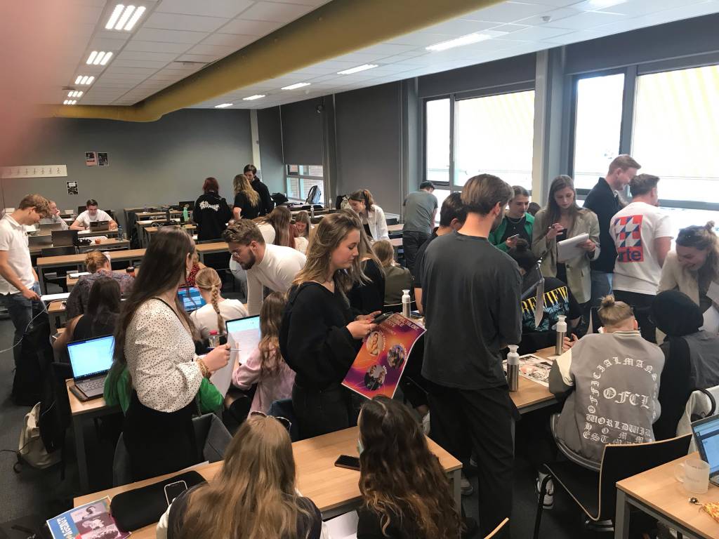 A classroom full of students.