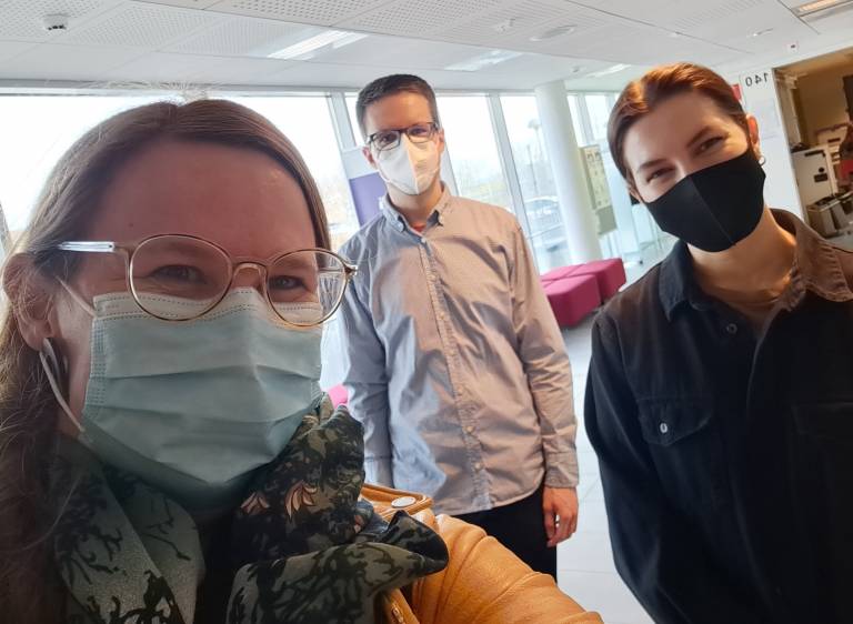 Kuva, jossa hankkeen koordinaattorit ja sisustusarkkitehti