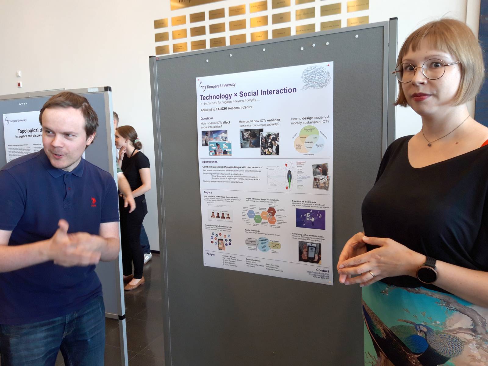 Tietotekniikan yksikön posterinäyttely