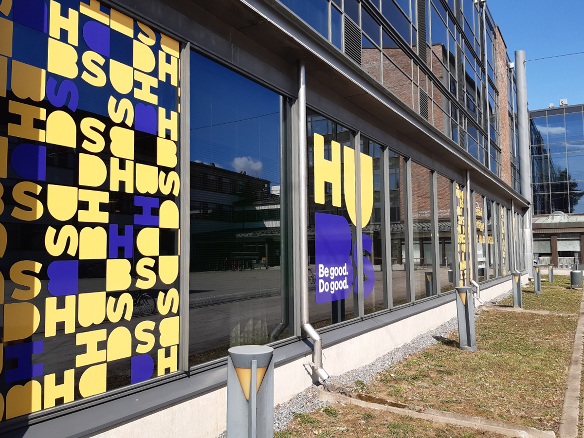 HUBSin ikkunaseinää