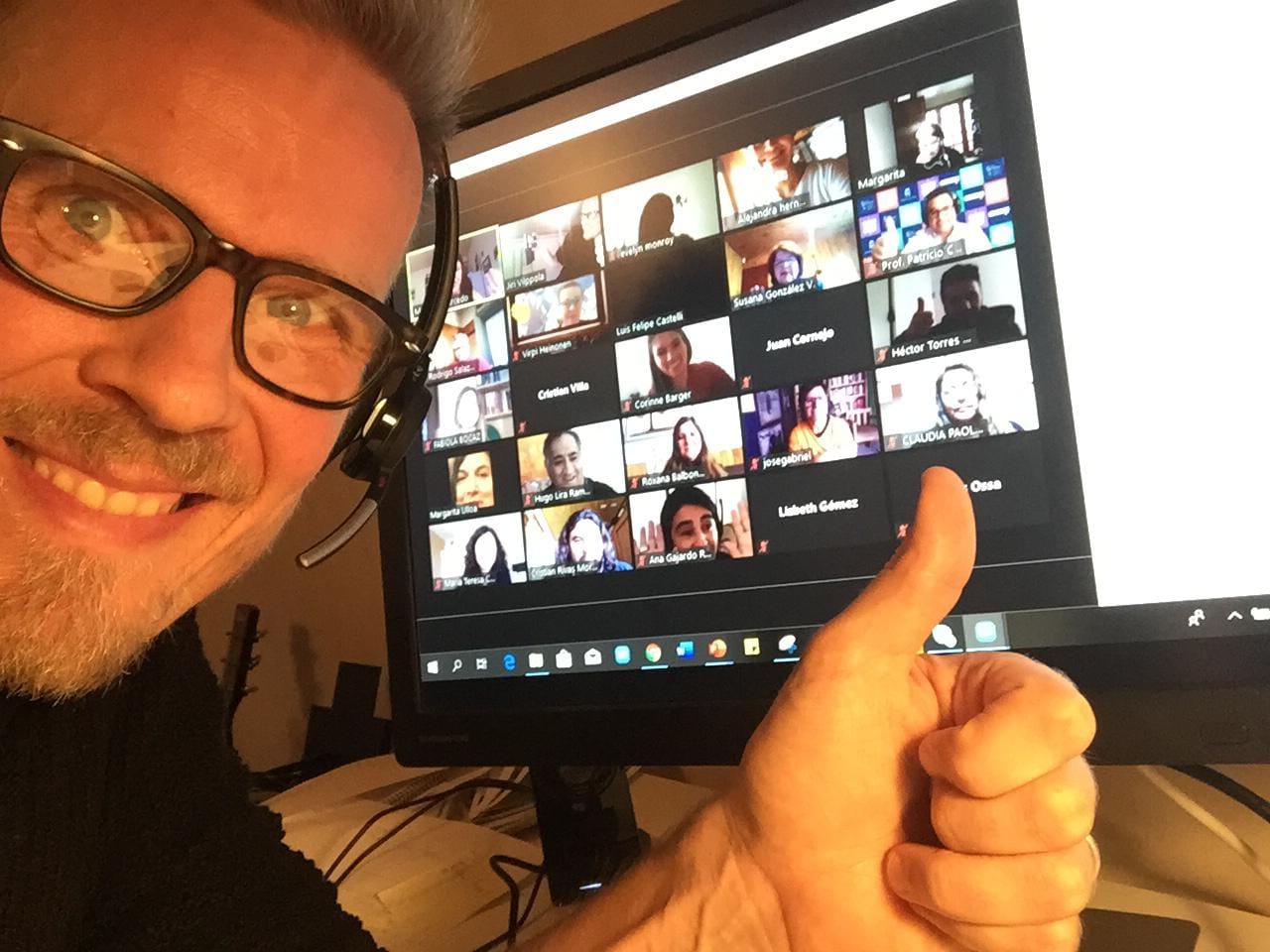 Jiri zoom-yhteydessä Chileen.