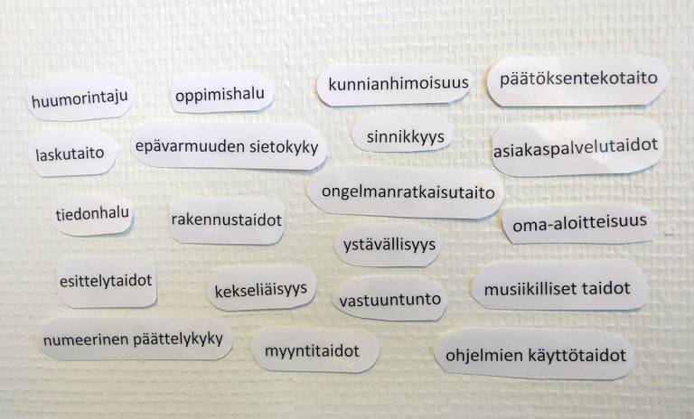 Ihmisen erilaisia vahvuuksia