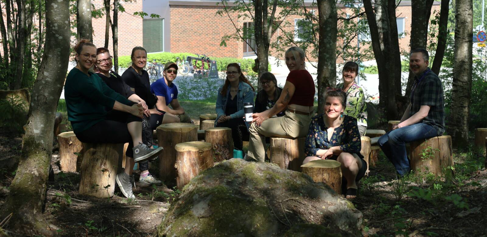 Opetustuokio Metsälämpäreellä.