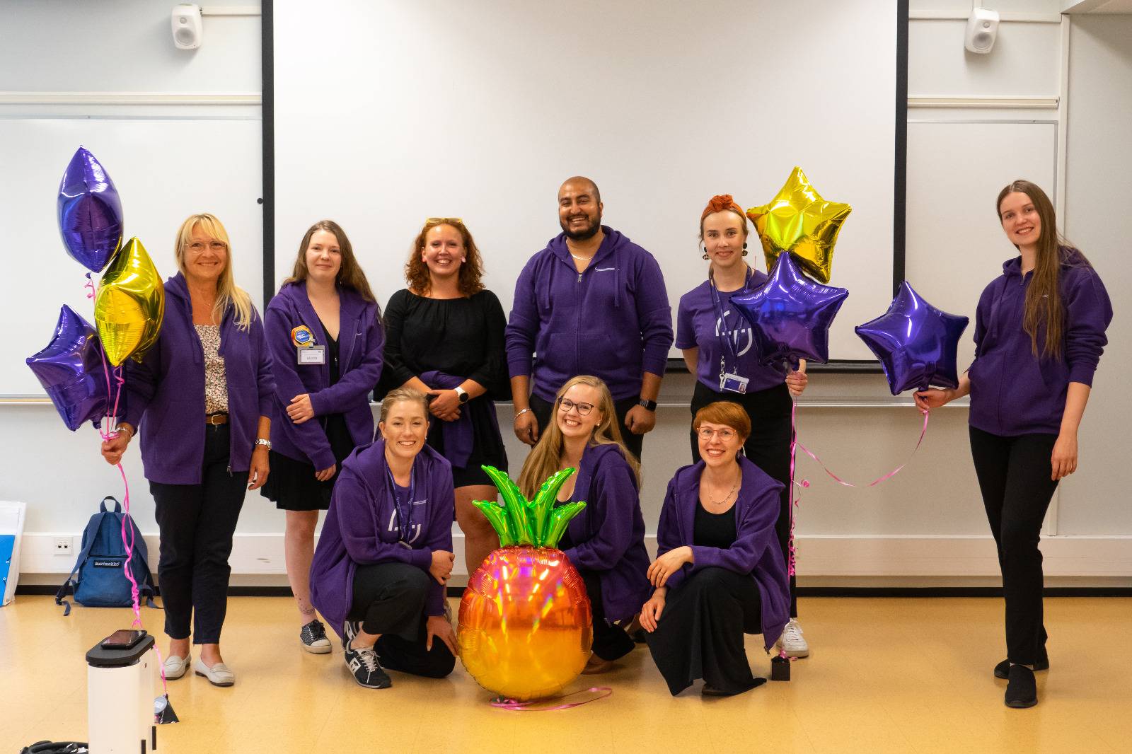 Fasilitaattorit ryhmäkuvassa