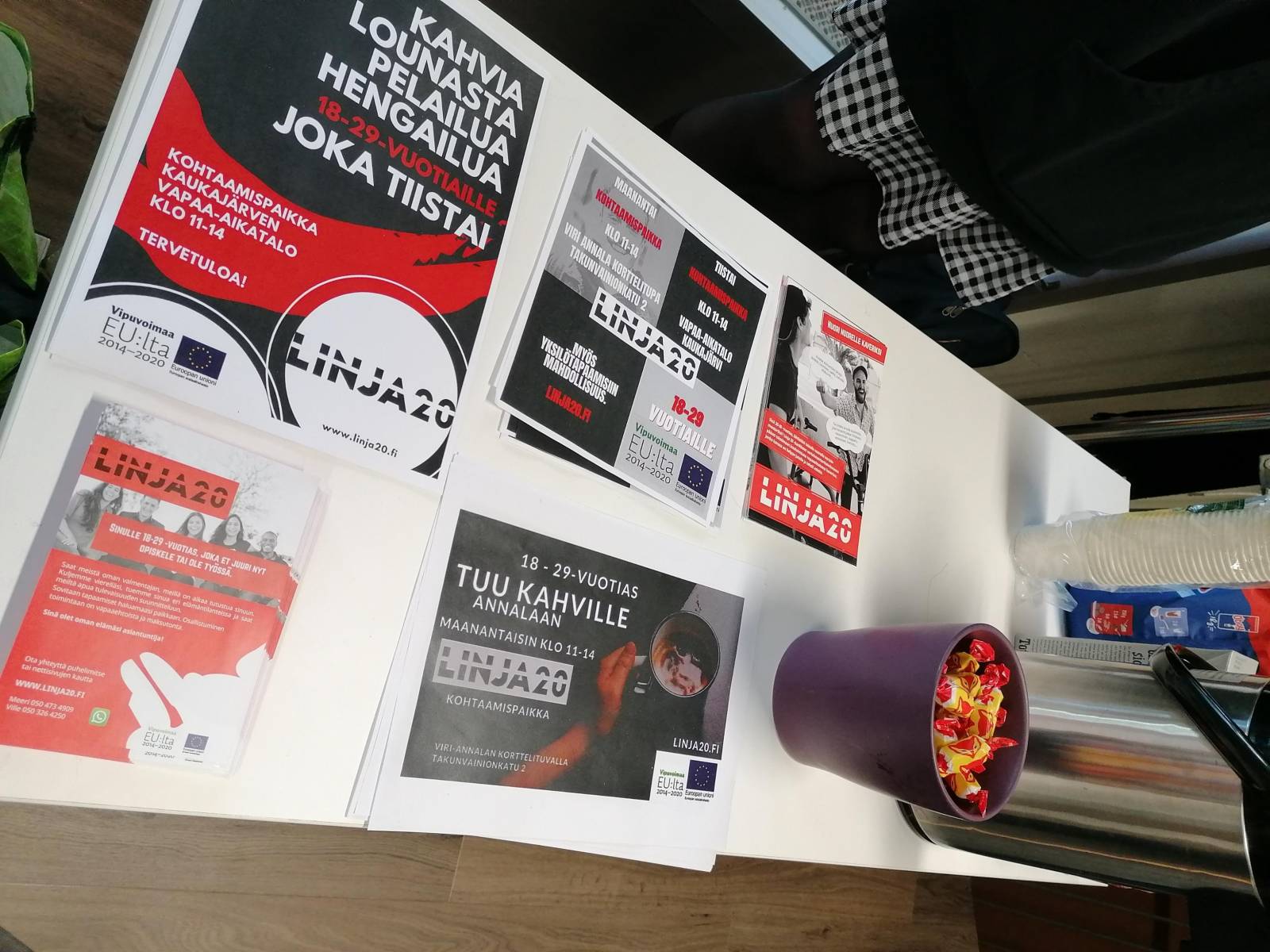 Flaijereita jaossa Asunnottomien yössä.