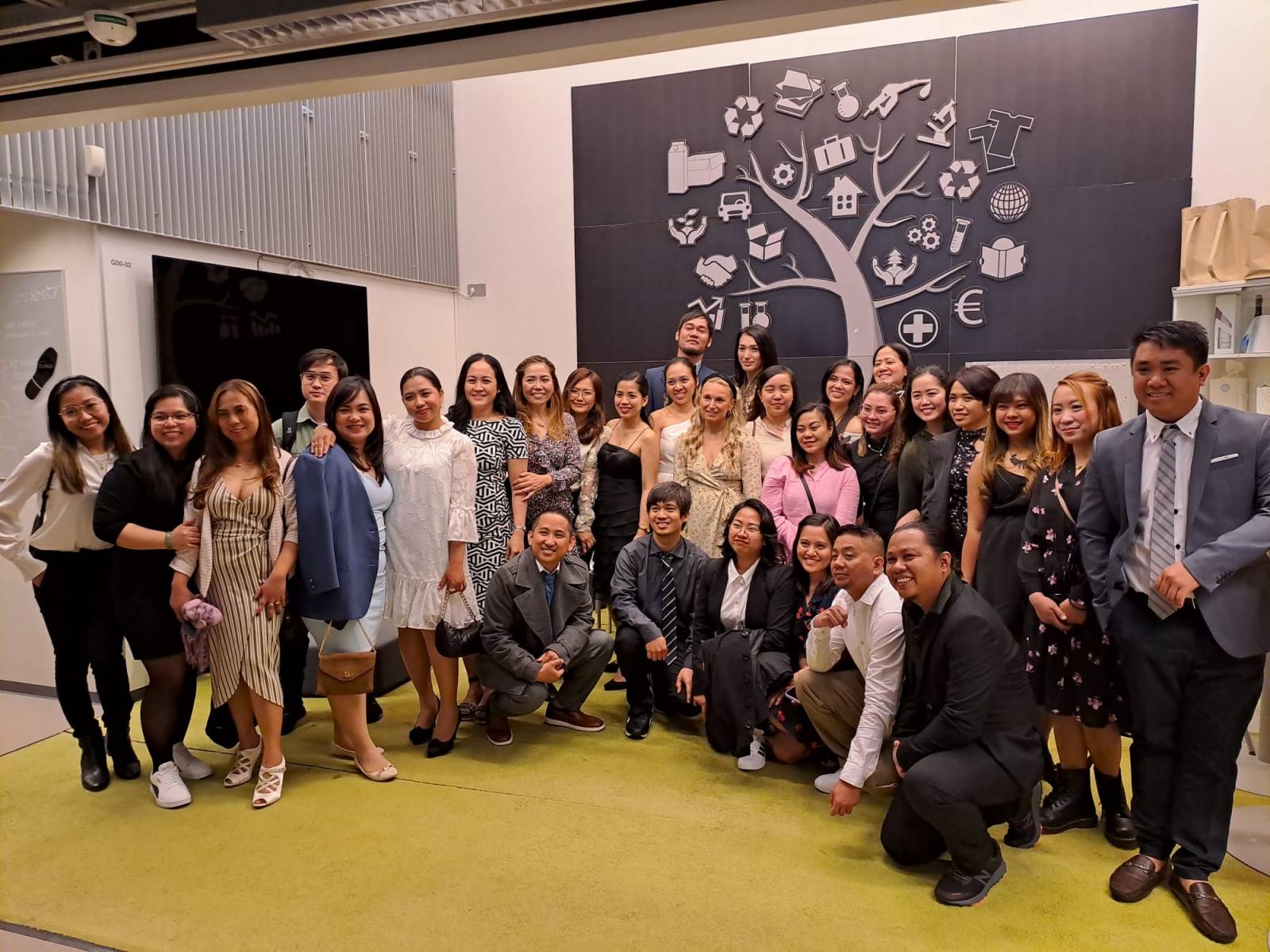 Group picture of graduating students.