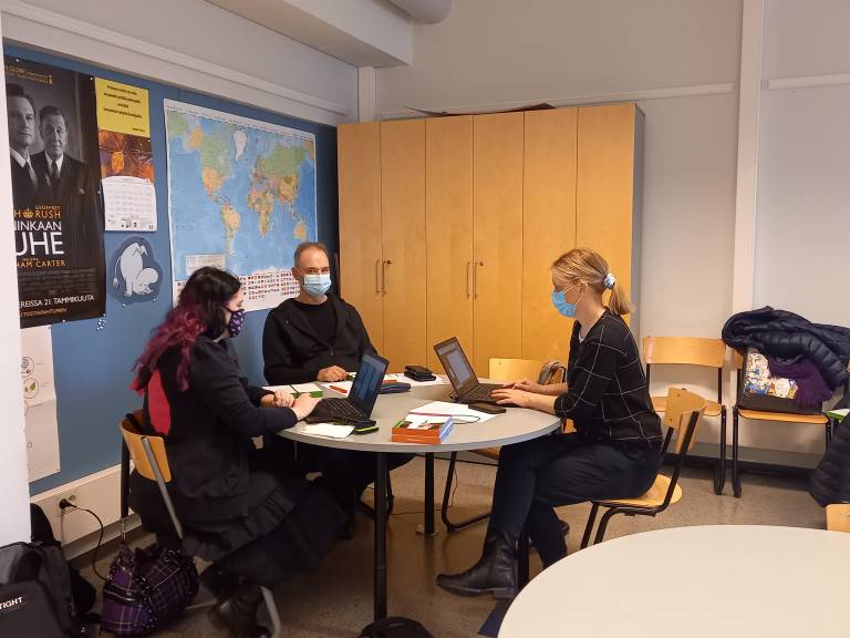 Erityisopeopiskelijoita.