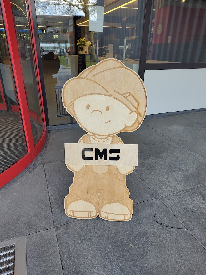 CMS tapahtuman kyltti