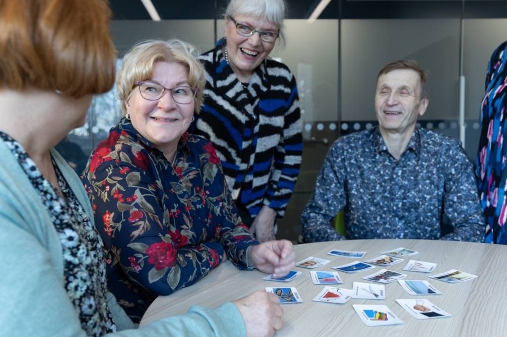 Kuvassa Silver-yrittäjiä liikeideamme kehitystyössä (kuva Heini Pääkkönen)