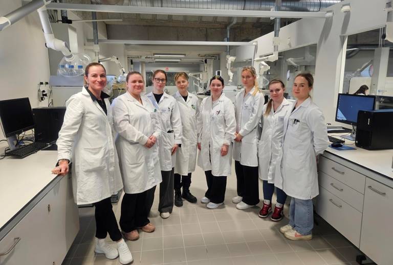 Group photo of third-year Laboratory Engineering students from TAMK