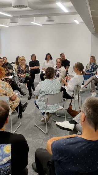 Kuva opiskelijaryhmästä.