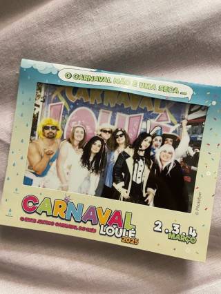 Kuva karnevaaliin osallistujista